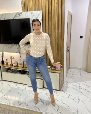 Adunni Ade Instagram - 😘✌🏻