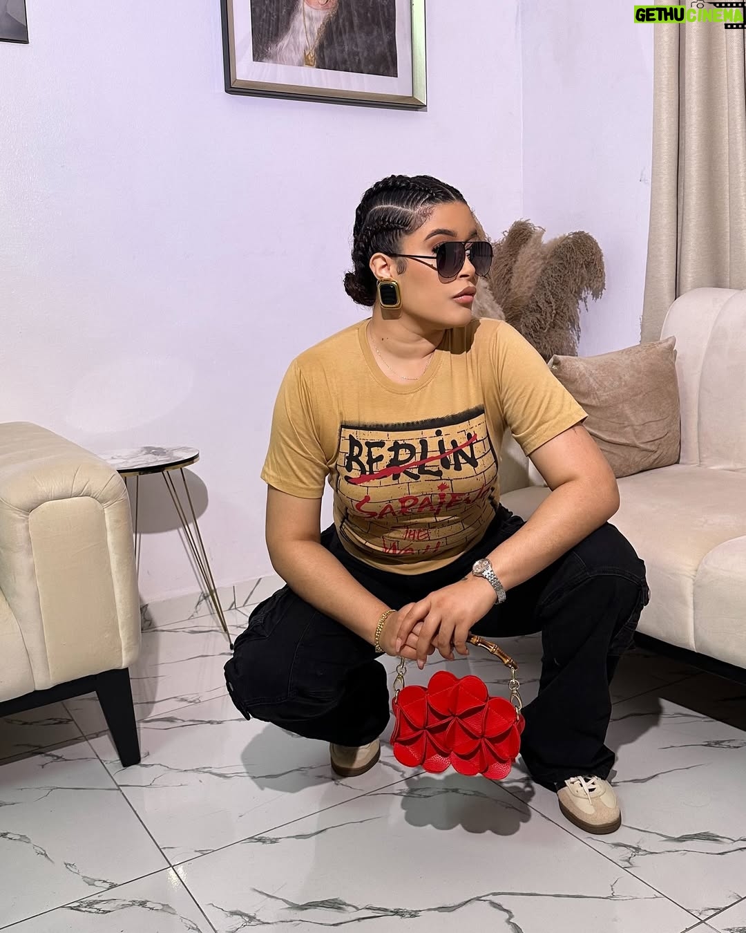 Adunni Ade - 139.6K Likes - Yesterdays Vibes to the World premiere of TÒKUNBÒ produced by @chrisodeh and directed by @ramseynouah with my boys @dmanyoung @youngest_inthehouse
It was all about the fast and trendy vibes! Right up my alley!!
Showing on Netflix @naijaonnetflix Aug 23rd!!! You don’t wanna miss it!!!!
Hair @hairbyaneesha
Mua @makeupbyridahh