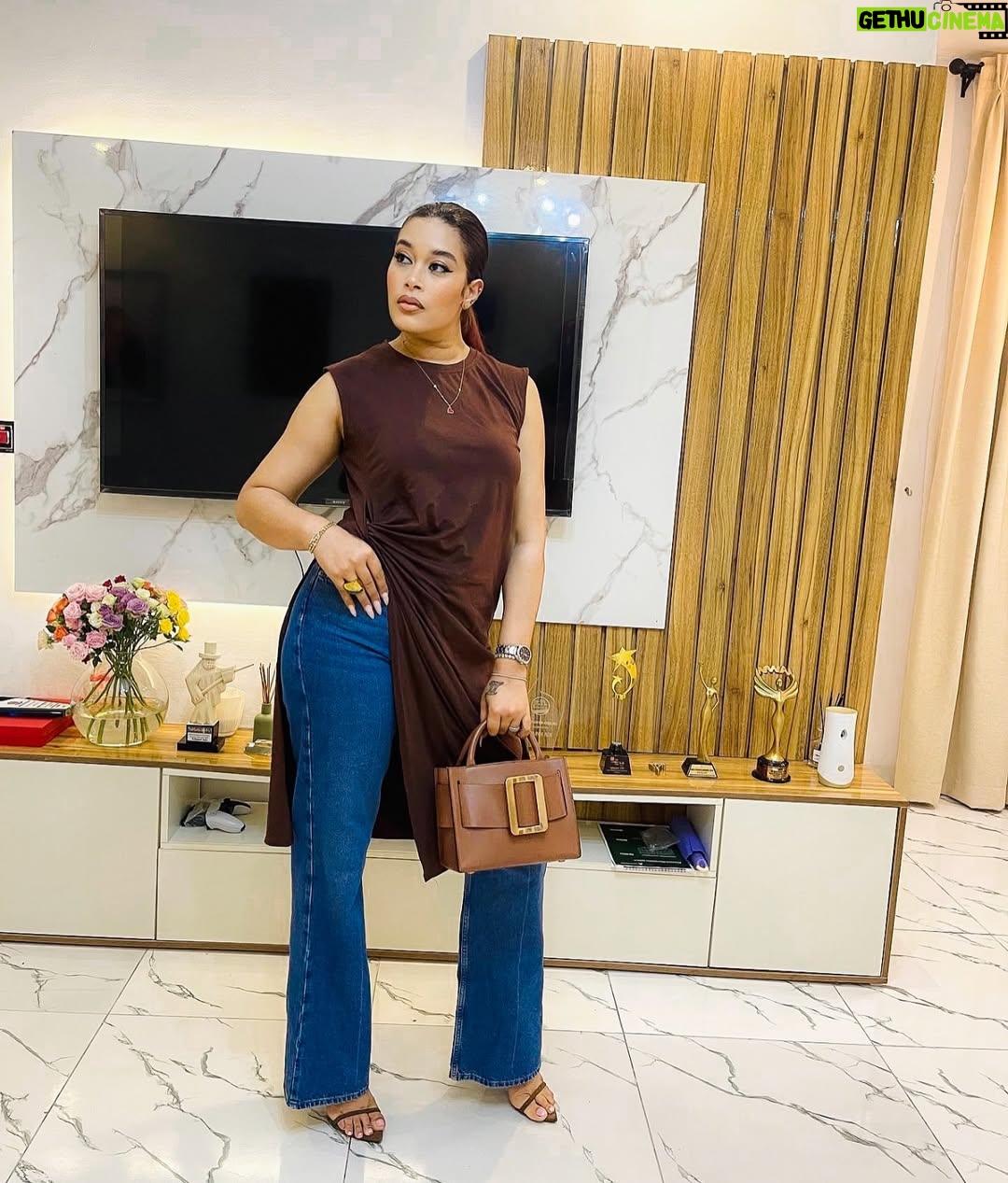 Adunni Ade - 33.7K Likes - Sassy! Classy! And a bit of Bad-assy!😜