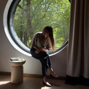 Agnieszka Dygant Instagram - Nie gonić , po prostu być . Wszystko zwalnia gdy tu jestem … aż dziwnie się robi od tej ciszy 😊 #spokój #wyciszenie #balans #zielonaenergia