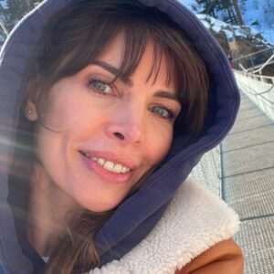 Agnieszka Dygant Instagram - Dobrego tygodnia dla Was😁❣️#winter #snow #byledoferii #actress #fun #dontcrysnowman