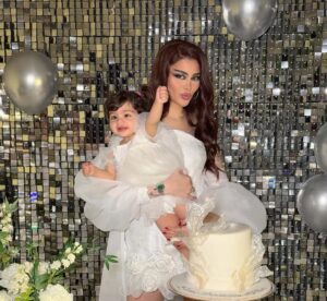 Ahllam Instagram - و شماهايى كه جانِ منين🥹♥️
#ياربي