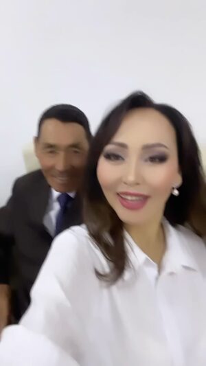 Aigul Imanbaeva Instagram - Бүгін Папамның өмірден өткеніне 1 ай болды🥲.Күні бойы әр кездескен күнімді ойлаумен жүрмін🥲Жаныңыз Жәннәттә болсын Әке🙏
