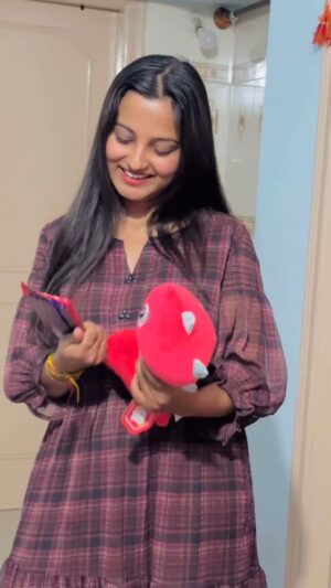 Aishu Iyer Instagram - Found my new partner guess who ? 😍

#ML