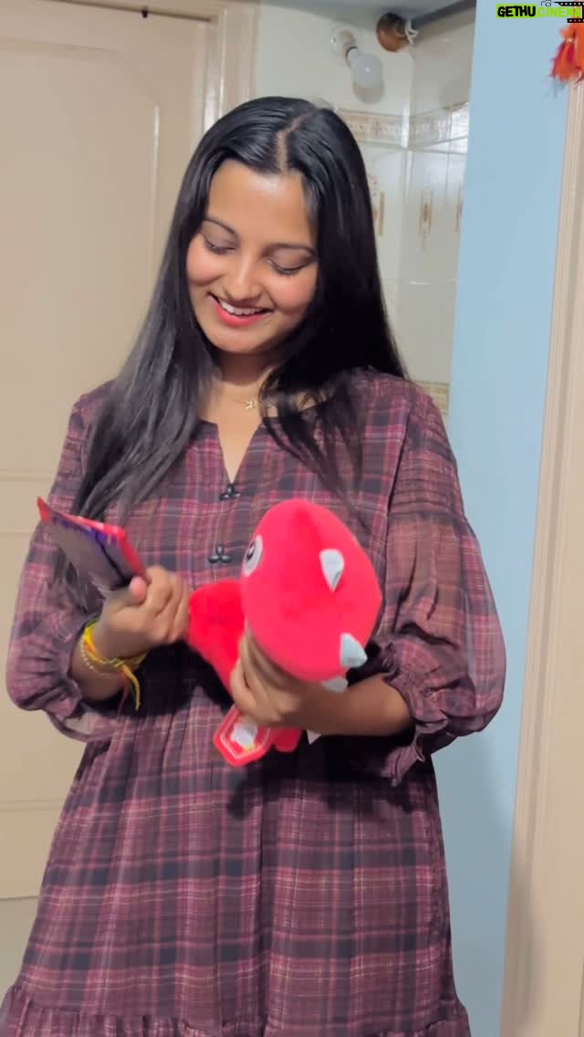 Aishu Iyer - 6.3K Likes - Found my new partner guess who ? 😍
#ML