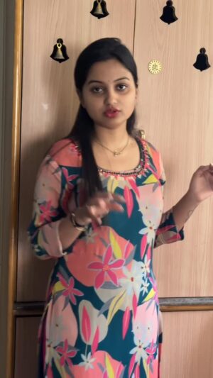 Aishu Iyer Instagram - it’s an outings day😇

#dermdoc #purplle #sponsored #ad #PurpleSunscreen #Spf50 #Sunscreen #viral #use #insta

@dermdoc.in @letspurplle
