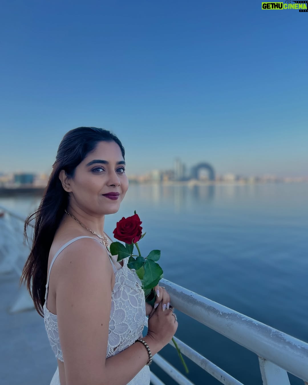 Aishwarya Shindogi - 77.7K Likes - Jet lag is my spirit animal 💁🏻♀️😍✈️