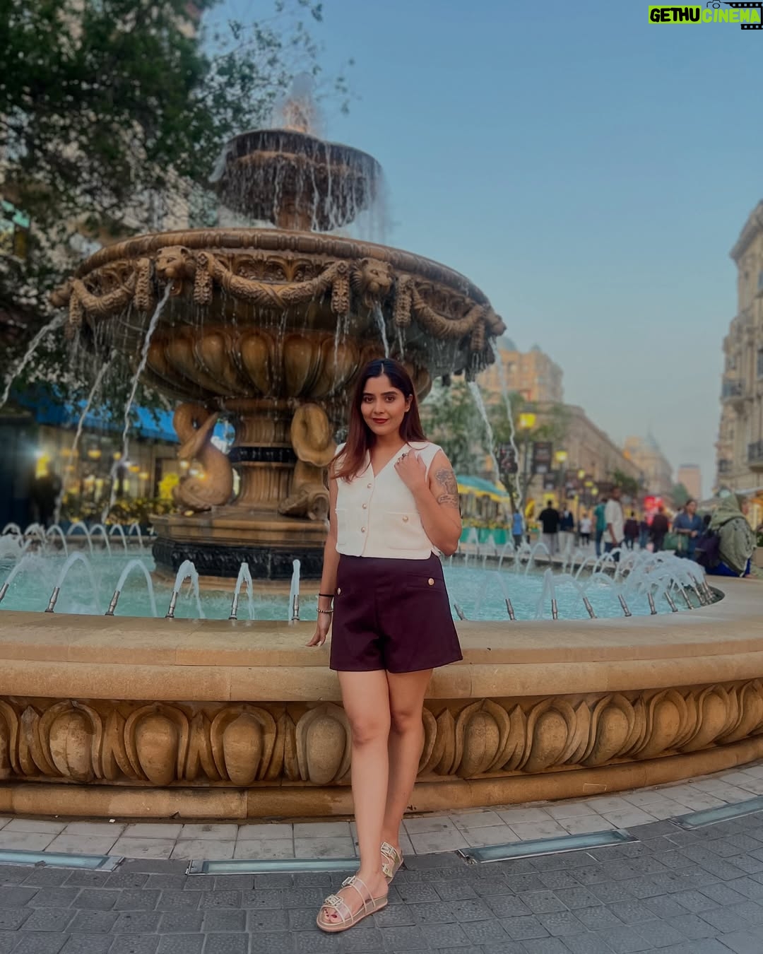 Aishwarya Shindogi - 38.8K Likes - Up in the clouds on my way to unknown things ✈️🗺️
