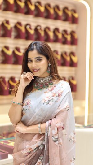 Aishwarya Shindogi Instagram - Bangalore, get ready to shine brighter!

Emmadi’s 9th store is opening in Malleshwaram on May 9th, and we’re celebrating with unmissable offers!🤍

From May 9th to May 18th, enjoy:
✨Buy jewellery worth ₹1,00,000 & get a Long Haram worth ₹50,000 FREE
✨Buy jewellery worth ₹50,000 & get a Short Necklace worth ₹25,000 FREE
✨Buy jewellery worth ₹25,000 & get a Coral Nakshi Mala worth ₹12,500 FREE

Mark your calendars—Malleshwaram is about to experience silver like never before!💫

For inquiries, reach out to us on our official WhatsApp  91 8977941939.

📍 Our branches:
Kondapur: 8989421818 
Dilsukhnagar: 8977941932 
Madanapalle: 9063122902
Malleswaram: 9063122903

Visit our website: https://emmadisilverjewellery.com

Unveil the essence of refined luxury. Explore our exclusive collection – link in bio.

#EmmadiSilverJewellery #DiamondLikeSilver #LuxuryJewellery #TimelessBeauty #TraditionalJewellery #NakshiJewellery #EmmadiSilverJewellery #MegaClearanceSale #SilverJewellery #JewellerySale #Discounts #JewelleryLovers #nakshikundanjewellery #jewelleryshoot #VictorianInspired  #TraditionalJewellery