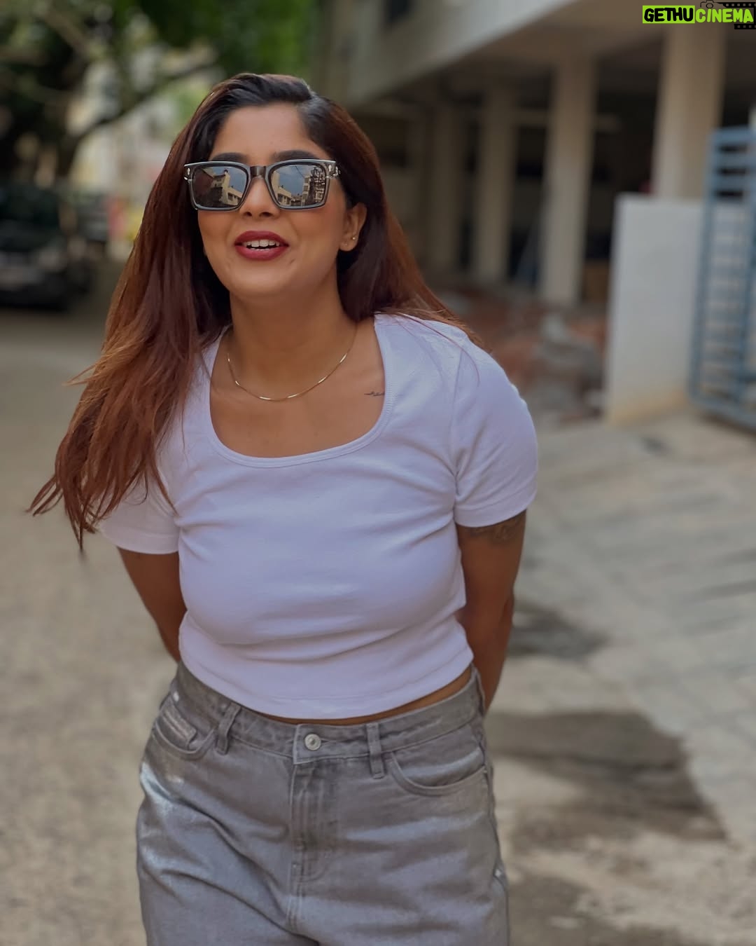 Aishwarya Shindogi - 70.7K Likes - Bittaku bittaku 😋