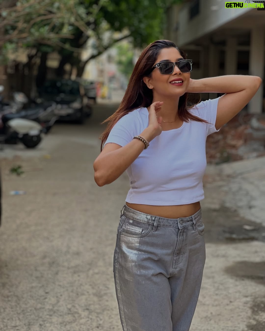 Aishwarya Shindogi - 70.7K Likes - Bittaku bittaku 😋