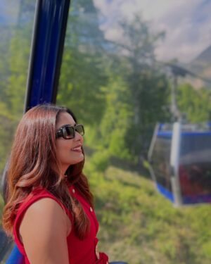 Aishwarya Shindogi Instagram - Radiating highness and triumph over all turbulence ✨

Thanks for taking amazing pictures @shishir_shastry_official ❤️