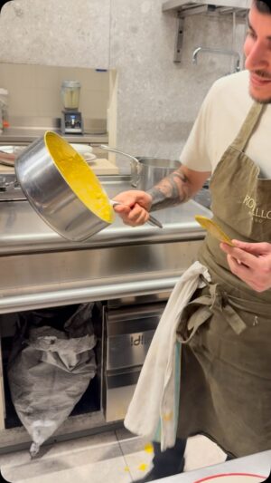 Aiste Miseviciute Instagram - The perfect risotto Milanese at Rovello 18 @rovello_ariberto, one of my favourite spots in Milan, lovingly plated by @_raffaelemongelli_ .