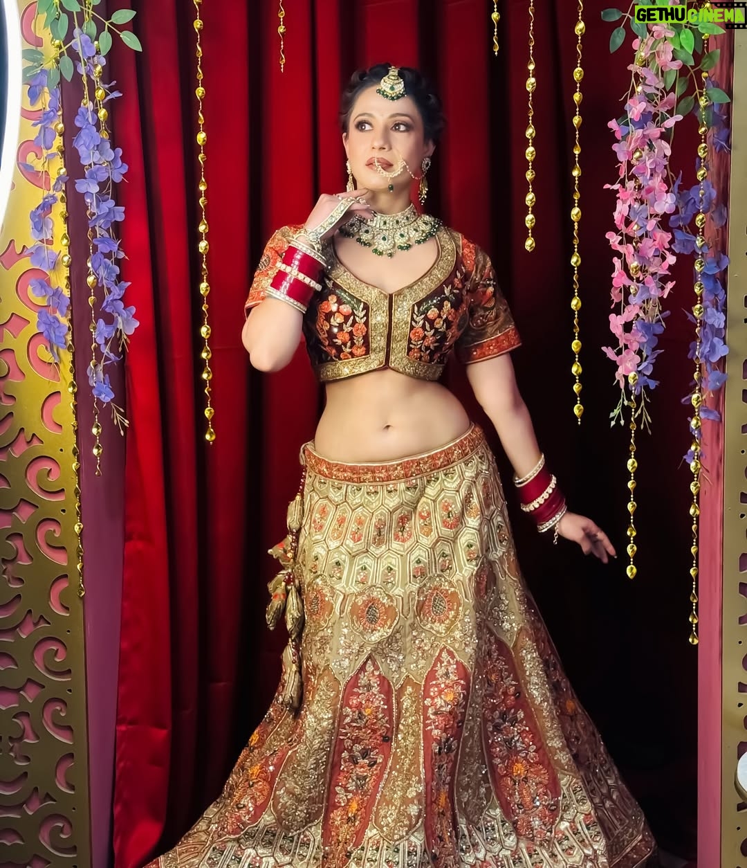 Akanksha Juneja - 3 Likes - Counting days till forever starts 🥰
Makeup @faceartistrybynehanarang @neha.narang4
Hair @artistry_by_akanksha
Costume and jewellery @rent_your_wardrobee
#photooftheday #photography #photoshoot #bride #bridalmakeup #collaboration #look #outfit #ootd #ootdfashion #indianbride #foryou #instagood #foryoupage #explore #explorepage #trend #viral #viralpost #actress #akankshajuneja