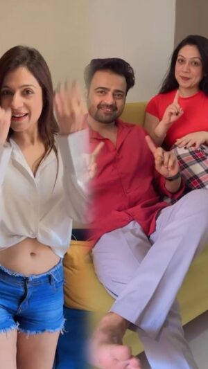Akanksha Juneja Instagram - Weekend jhagda 🤪

#family #familylove #friends #friendship #fun #funnyvideos #funnyreels #reels #comedyreels #foryou #explorepage #foryoupage #explore #exploremore #trend #trendingnow #trendy #trendingreels #viral #virałreels #actress #akankshajuneja #actor #manishnaggdev #anupamaa
