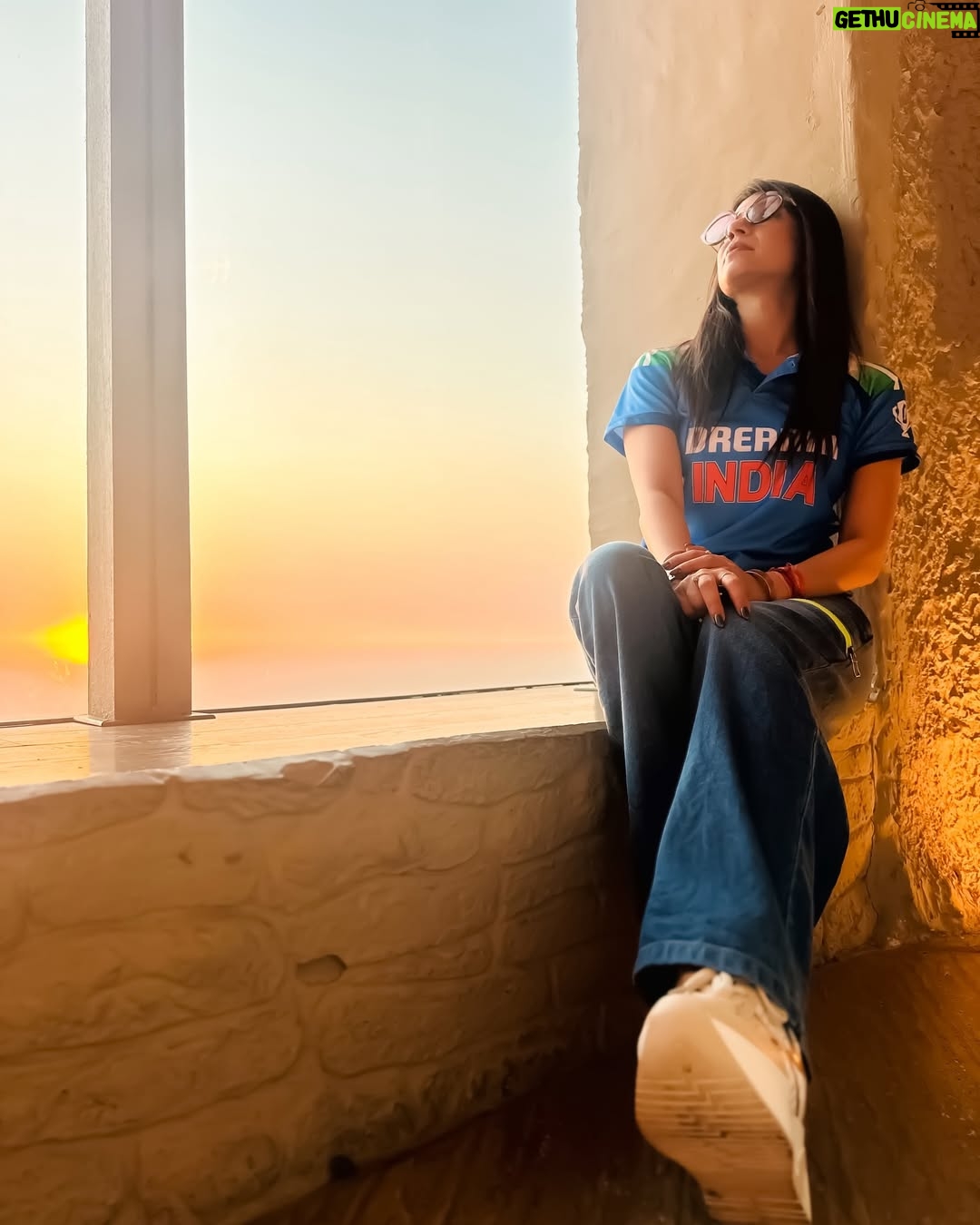 Akanksha Juneja - 3 Likes - Meet me where the sky touches the sea ☺️
#instaphoto #photooftheday #sunset #mood #foryou #foryoupage #explore #explorepage #exploremore #trends #trendy #trend #india #cricket #cricketlover #viral #viralpost #picture #actress #akankshajuneja
