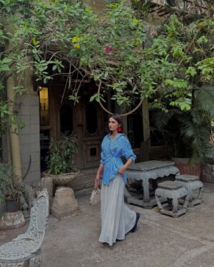 Alaviaa Jaaferi Instagram - out n about in @zara

discover the latest collection in stores in India & online at www.zara.com

#ZaraIndia #ZaraOnline #ZaraWoman #curatedathome #curatedathomezaraindia #AD