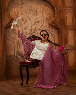 Alendra Bill Instagram - Gabru da style, Punjabiyan di pasand ❤️