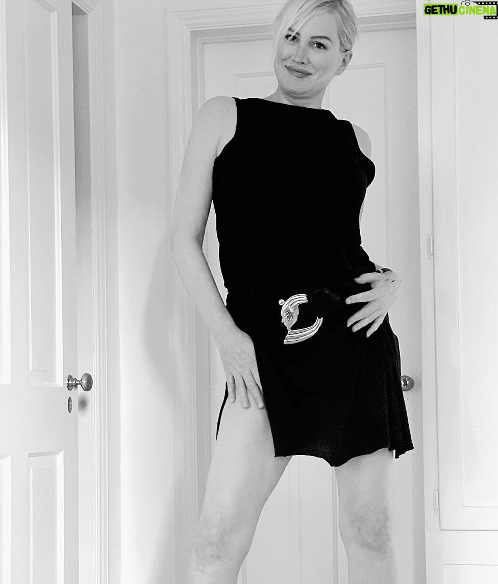 Alice Evans - 3.3K Likes - Felt cute ( I mean, searched through the last two years of photos desperately looking for something to resemble ‘cute’)
Might delete later. 🤣
Have a wonderful weekend each and every one of you. 😊
#Happytimes
#datenight
#secrets
#ornot
#feltcute
#feltcitemightdeletelater
#potd
#insta
#bts
#newman
#fashion
#love
#happyweekendmyloves
#letsseewhathappens
#help🤣