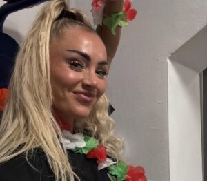 Alisha Lehmann Instagram - Champiooooooonssssss 🤍🖤