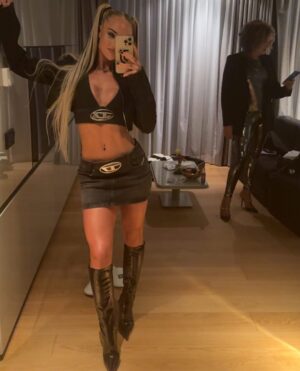 Alisha Lehmann Instagram - 🖤