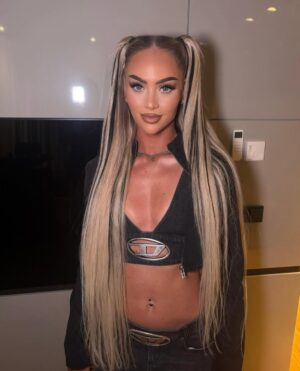 Alisha Lehmann Instagram - 🖤