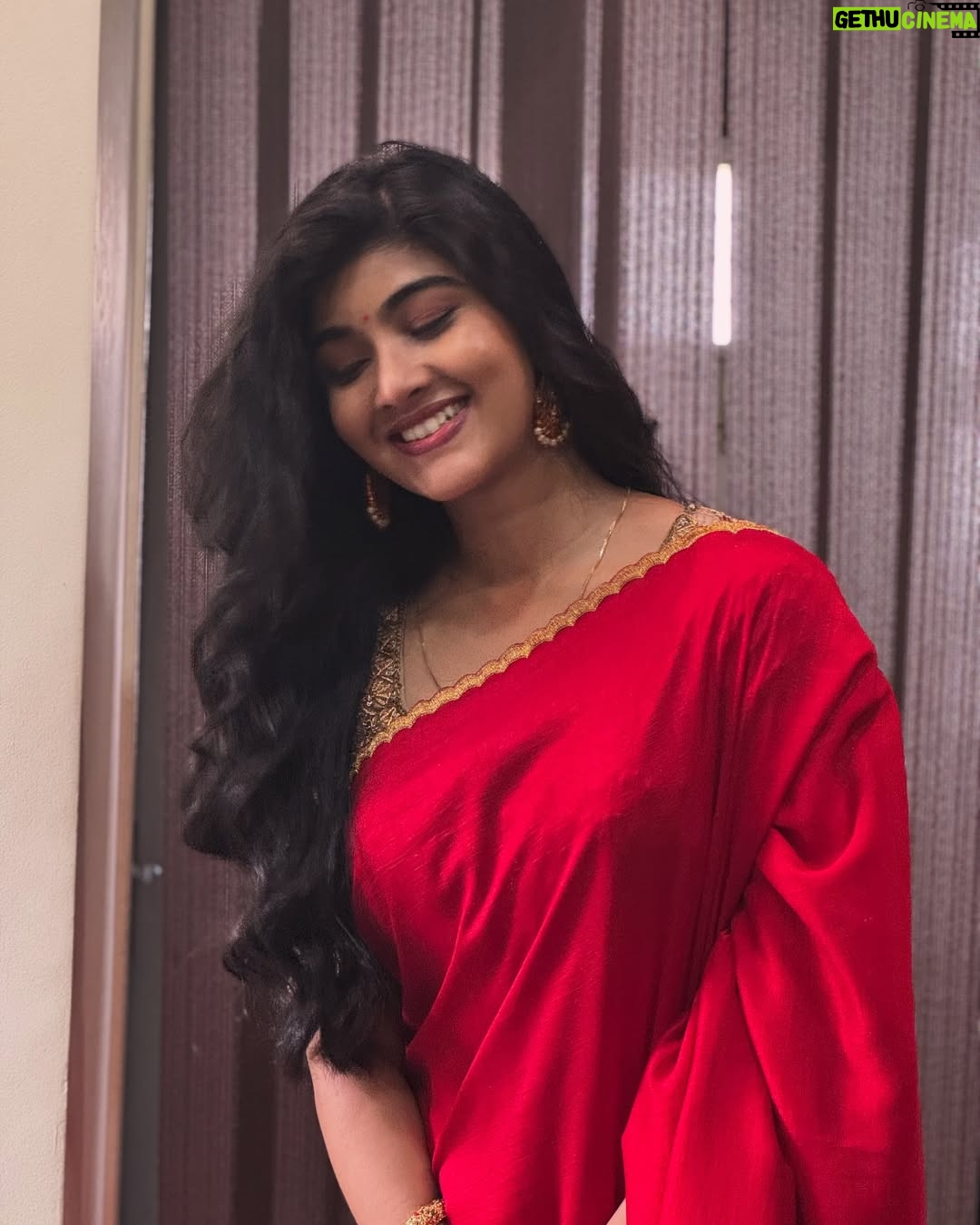 Amrutha Prem - 91.6K Likes - ❤️✨
Thankyou
@maya_designer_studio_ @radheysdesignerstudio ❤️
@arushmakeover @kavya_makeover_m ✨