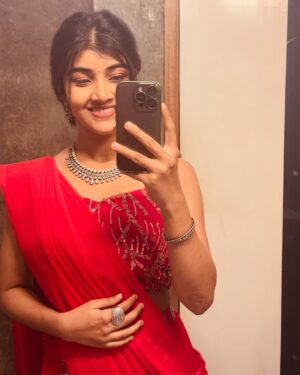 Amrutha Prem Instagram - 💌♥️🌹

Wearing: @haritva_designer_studio ❤️
Accessories: @thespatika ✨