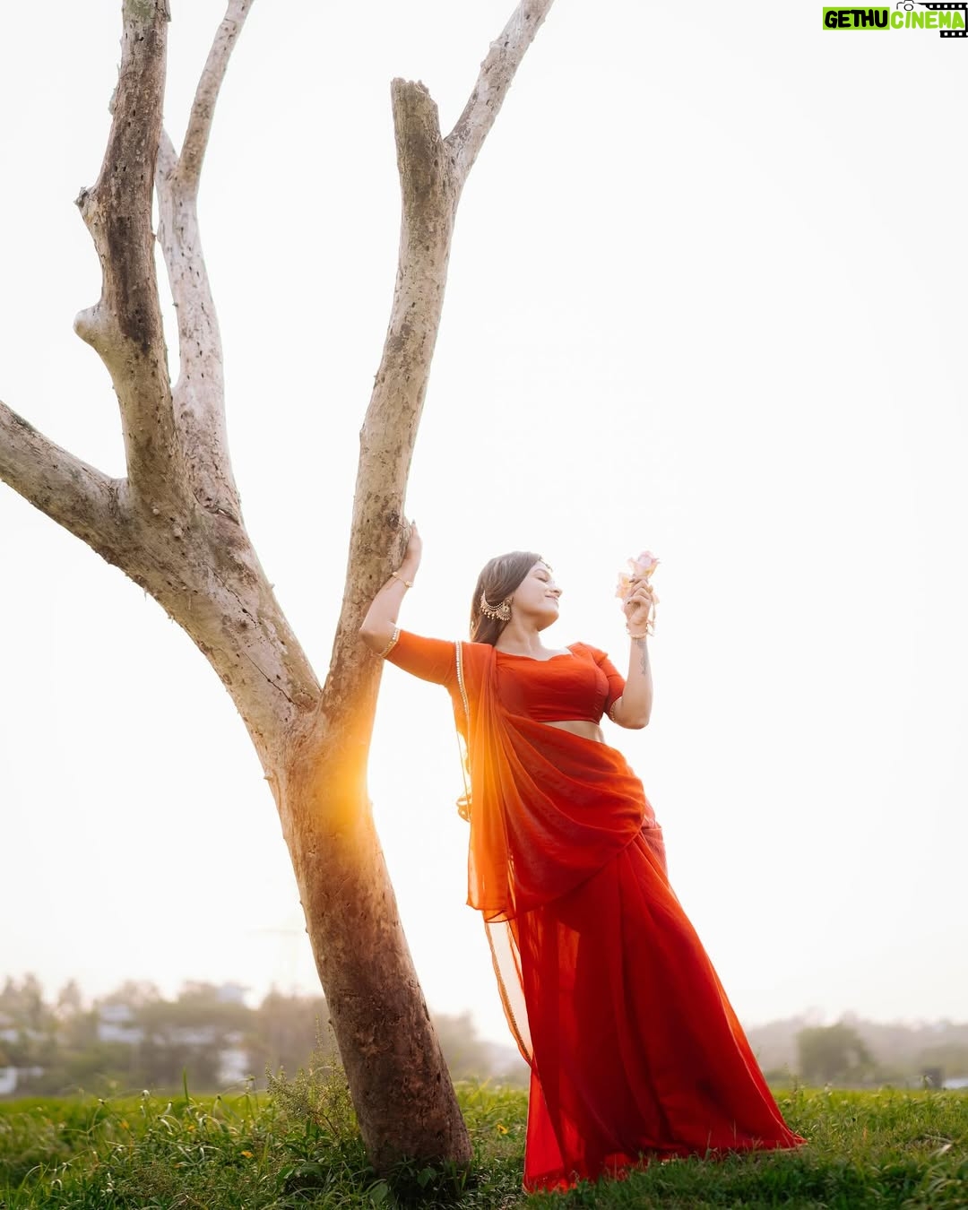 Amrutha Saju - 11.4K Likes - Radhika🦚
📸 @kunjippaaru
Mua: @pearlbeautyconsultant
Jewel: @goldencup_rental_jewellery