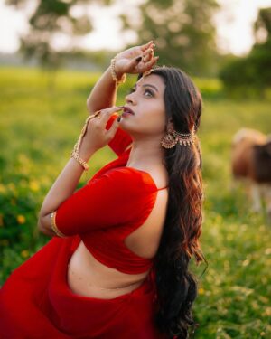 Amrutha Saju Instagram - Radhika🦚

📸 @kunjippaaru 
Mua: @pearlbeautyconsultant 
Jewel: @goldencup_rental_jewellery