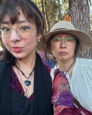 Amy Anderson Instagram - It's that time of the year in SoCal 

#rennaisancepleasurefaire #renfaire #notanestrellajaliscoad