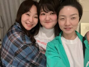 An Young-mi Instagram - 내편🤍
내사랑들🤍
@jury_jung  세상에서 제일 사랑스러운 주리
@an_zzang 세상에서 가장 멋있는 영미 언니
너무 소중하고 사랑해 ♥️어제 고마웠어~