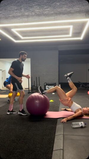 Ana Maria Marković Instagram - Had a really hard but a really good gym session🫡 Obrigada @newlineperformance