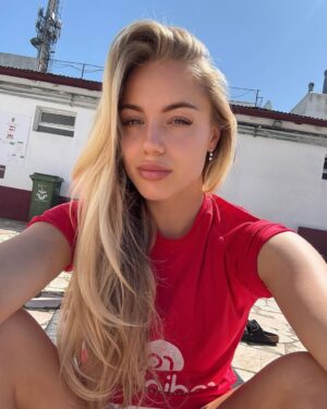 Ana Maria Marković Instagram - Pre training 🤳🏽