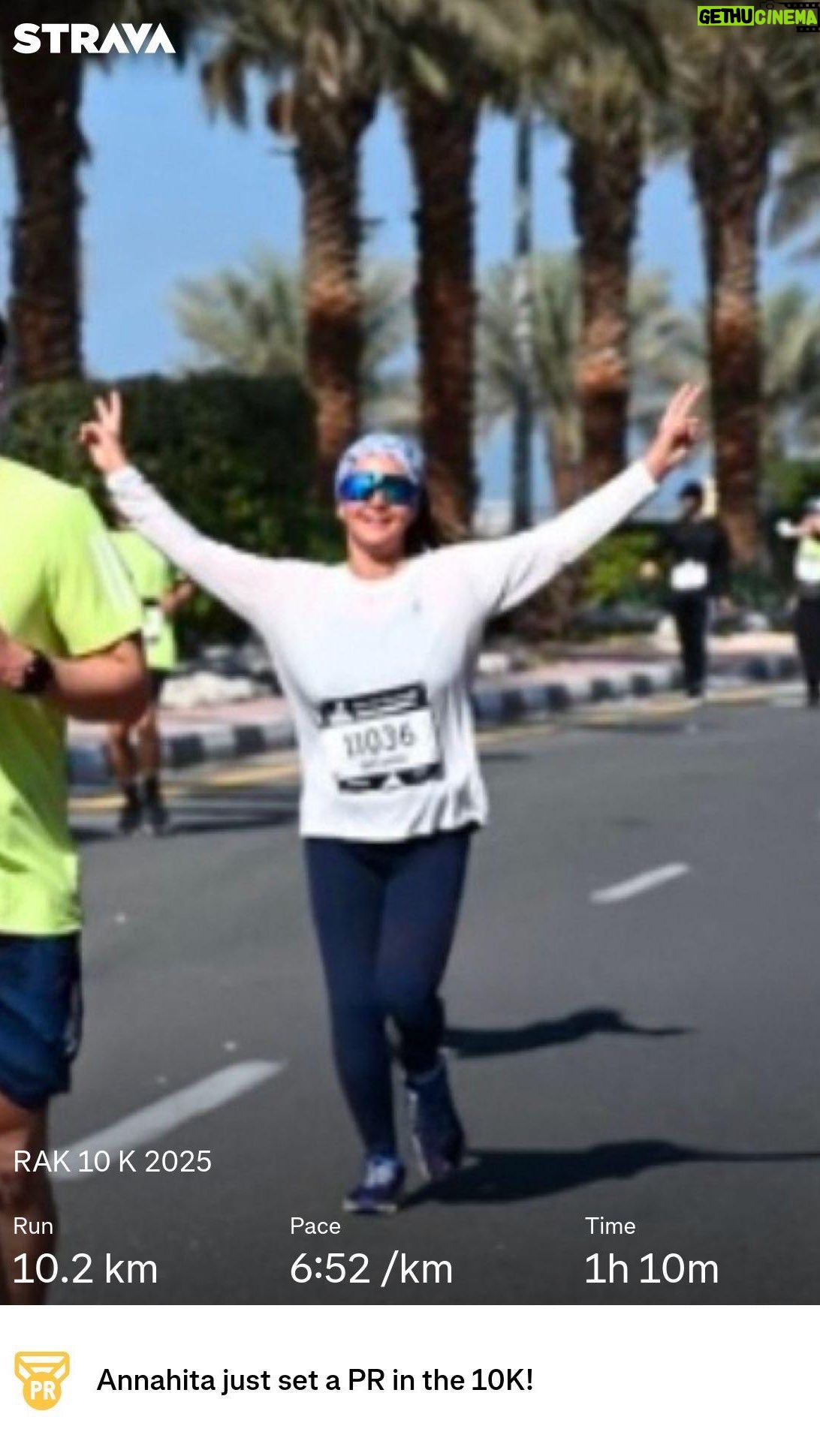 Ana Nemati - 3 Likes - #running #maratton #rakmarathon2025 #annalema0 #annanemati #shotarunteam #annahitanemati #annalema #lifequotes #storytime #experience #motivation #inespration
زیستن در گذر لحظه ها ، جاری در بودن های غیر تکراری
از مربی و معلم عزیز #داوود_شیرخانی
سپاسگزارم که الفبای دویدن را به زیبای آموختم🙏🏻🌱
اشاطران عزیز و تیم بی نظیری که پا به پای هم قدم به قدم دویدیم و سرشار از شور و عشق هستن 🙏🏻 از لحظه های شگفت انگیز زیستن زمینی سپاسگزارم 🙏🏻 از رشد و یادگرفتن های جذاب 🌱🕊️ از بودن 🌀از عاشقی کردن 🩵 از نقطه های عطف زندگی 🪬و….و…و….سپاسگزارم 🙏🏻
به ماند به یادگار در دفتر زندگی ، در کنار دوستانی که این تجربه شگفت انگیز رو با هم گذر کردیم. و باعث شدن که این تجربه شگفت انگیز در ساحت زیستن زمینی من رقم بخوره 🙏🏻
دوست من تجربه کن 🌱 زندگی همین تجربه های کوچک زیستن هست 🌀
#آنالما #آنا_نعمتی #ماراتن #تجربه_های_زندگی #زمان #آناهیتا_نعمتی #دویدن #۱۰_کیلومتر_دویدن #راس_الخيمه
@dafooti 🕊️
@shotarunteam
@therakhalfmarathon
📽️@vahid.ap
