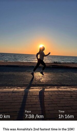 Ana Nemati Instagram - #annahitanemati #annalema #annalema0 #annanemati #lifequotes #runing #shotarun #iran #sunriserunner #love #time #healing #10k 
هر لحظه ‌ِزیستن پر ازتجربه های شگفت انگیز است 🪷 
#آنالما #آنا_نعمتی #آناهیتا_نعمتی #زمان #زیستن #دویدن #طبیعت #زندگی #شاطران
