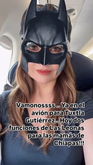 Ana Patricia Rojo Instagram - #anapatriciarojo #lasleonas #teatro