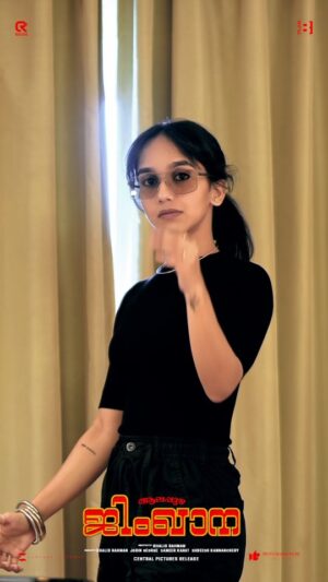 Anagha Ravi Instagram - ALAPPUZHA GYMKHANA to the theatres in 4 days. 
 
Thank you Good Shepherd College Bangalore for having us💜
Video Courtesy: @pranavcsubash_photography 
Styled by @styledbyzoya_

@planbmotionpictures