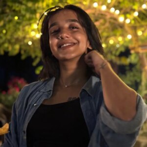 Anagha Ravi Instagram - to find oneself is the greatest joy of all and I'm truly grateful for being able to do that..
12:21
@mridul.anil thank you for these beautiful pictures 💜