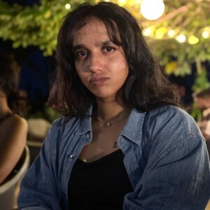 Anagha Ravi Instagram - to find oneself is the greatest joy of all and I'm truly grateful for being able to do that..
12:21
@mridul.anil thank you for these beautiful pictures 💜