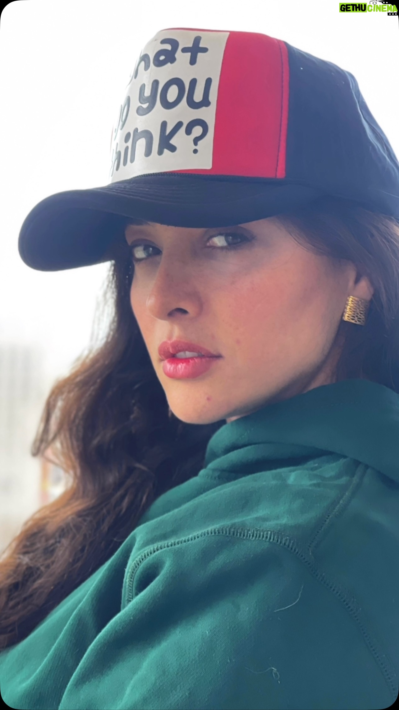 Anahita Dargahi - 3 Likes - š±
