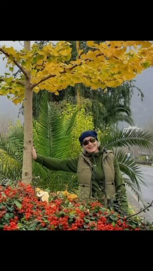 Anahita Hemmati Instagram - .
مامان زیبا و خوشتیپم ای باحال ترین
تولدت هزاران بار بر من و آرین مبارک
#lidavatanpour #birthdaygirl #happybirthday #iloveyoumom #bestmom #lovelymom 
#لیدا_وطن_پور #آناهیتا_همتی #آرین_همتی