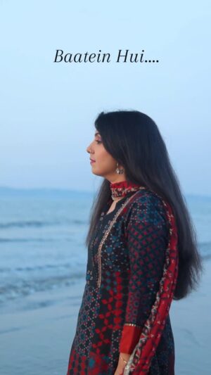 Anamika Singh Instagram - Baatein Hui.....
#newreels #hindisongs #anamikasingh #bollywoodhits #original #singer #song #music #musilover #instagram #indianmusic #newbollywoodhits #cine #hindisong #lover #lovestory #morden #latamangeshkar #shreyagoshal #song #mumbai #sonunigam