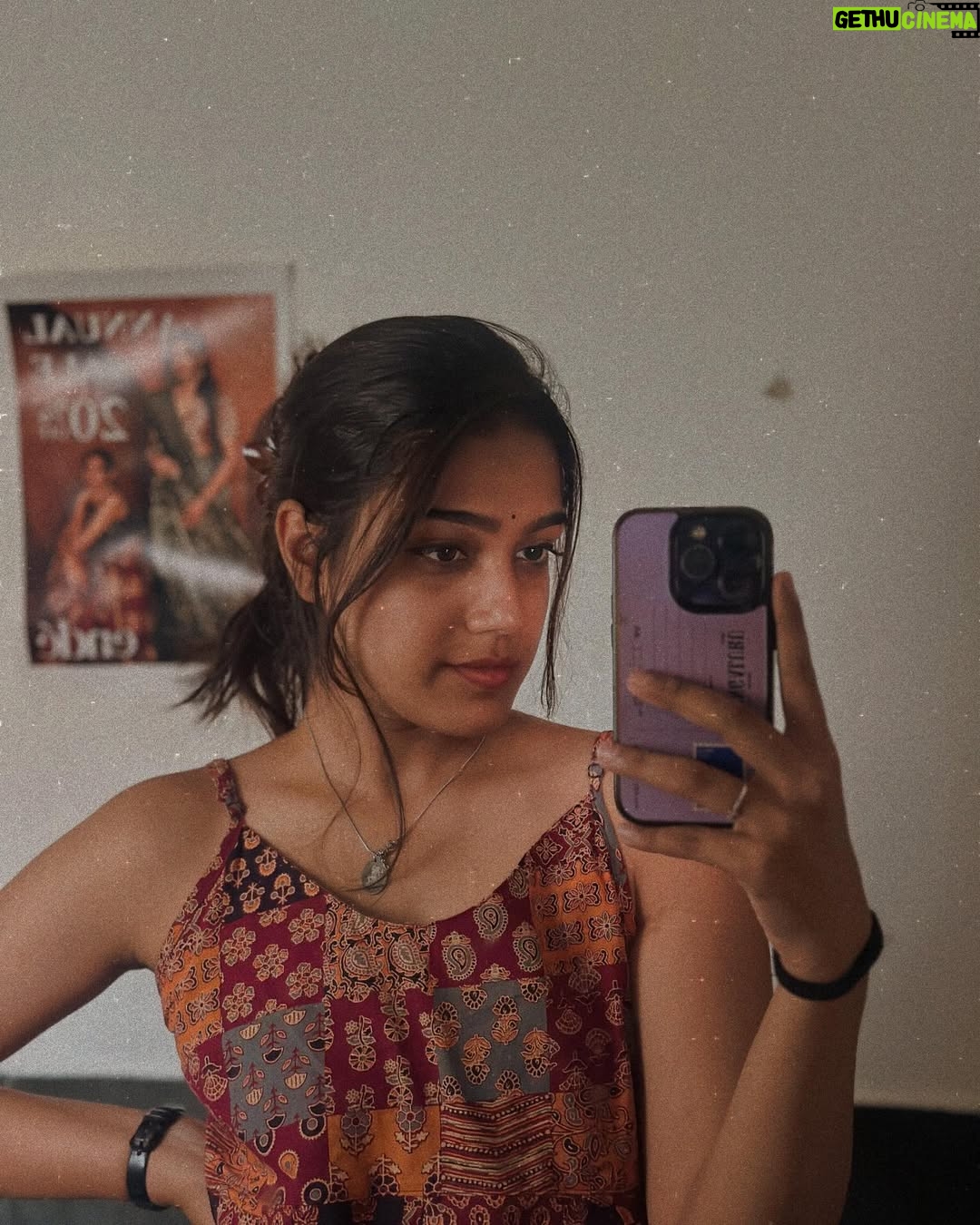 Ananya Amar - 5.5K Likes - April Phool ! ❤️
.
.
#beingbujji #ananyaamar #april