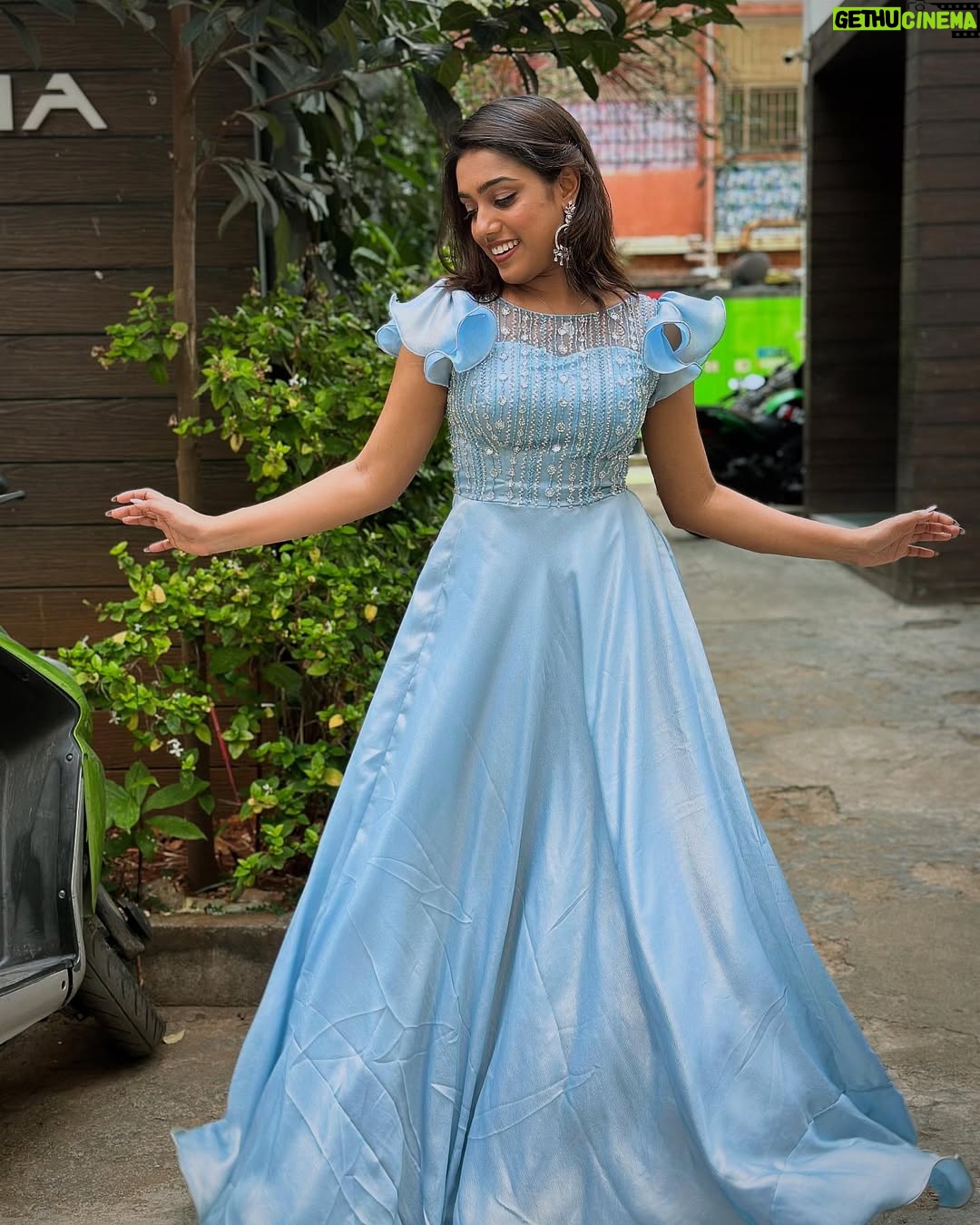 Ananya Amar - 8.2K Likes - 'Sin'drella 🥿