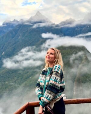Andrea Boehlke Instagram - 36 today ✨ Life somehow keeps getting better and better. Grateful for my friends and family and being able to travel the world. Love you all! 💕 Please everyone be nice to me on my bday !!!
