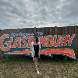 Anesa Lipa Instagram - Best weekend ever!!
Glastonbury & My Birthday!!
❤️🎪❤️🎪❤️