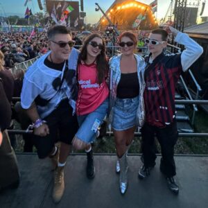Anesa Lipa Instagram - Best weekend ever!!
Glastonbury & My Birthday!!
❤️🎪❤️🎪❤️