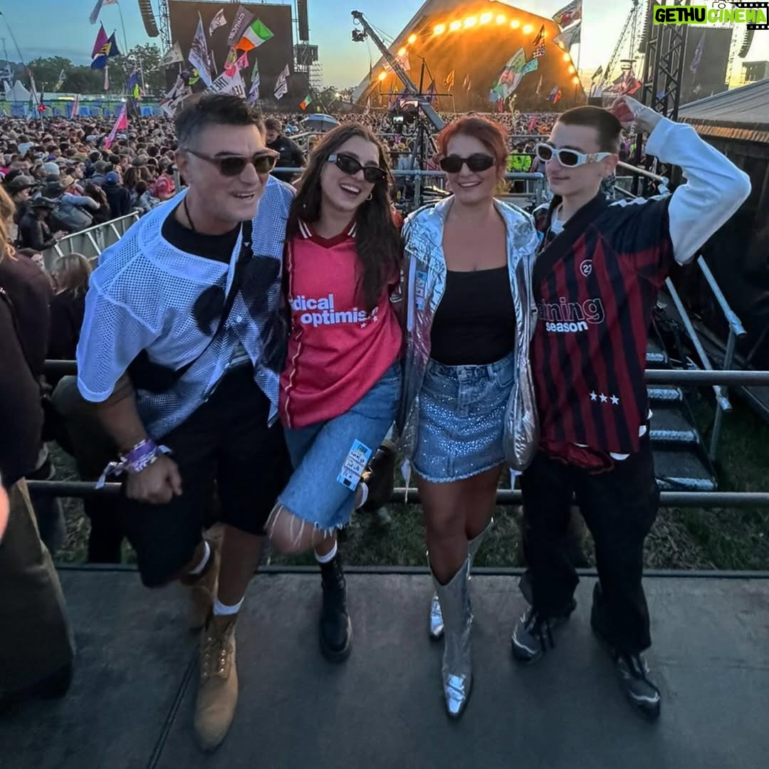 Anesa Lipa - 16.9K Likes - Best weekend ever!!
Glastonbury & My Birthday!!
❤️🎪❤️🎪❤️