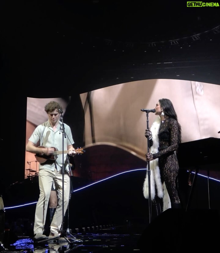 Anesa Lipa - 8.4K Likes - ❤️ RADICAL OPTIMISM TOUR ❤️ @dualipa
MELBOURNE,AUSTRALIA ❤️🇦🇺